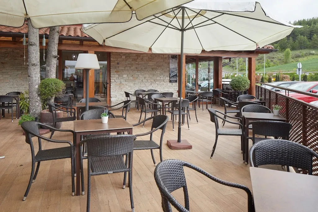 Hotel junto a Pamplona Hotel Iriguibel ristorante a Valle de Hecho