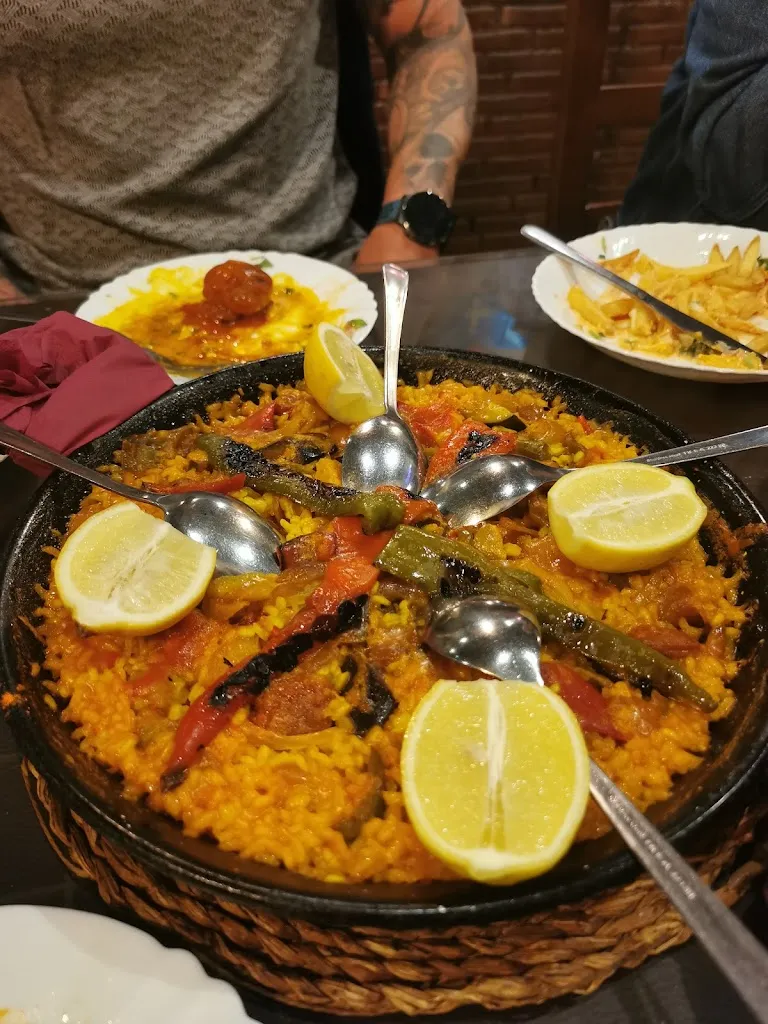 Dayna Lisle_Cerveceria-Taperia ANETO_Benijofar_review