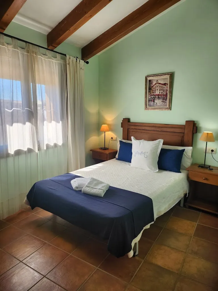 Aparthotel restaurante Casa Arnal restaurant in Torres de Alcanadre