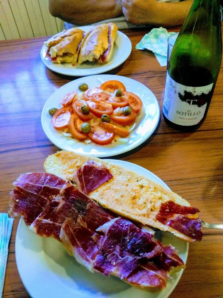 Menu_BAR PANADERÍA Larregola._Vencillón_image_2