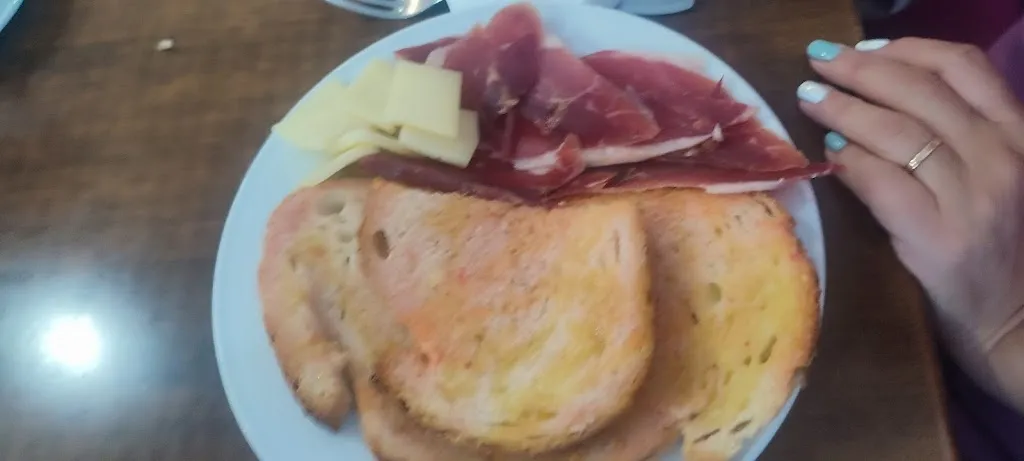 Menu_BAR PANADERÍA Larregola._Vencillón_image_3