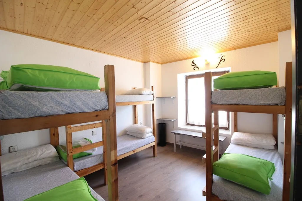 Albergue Tritón_Villanúa_slider_image_2