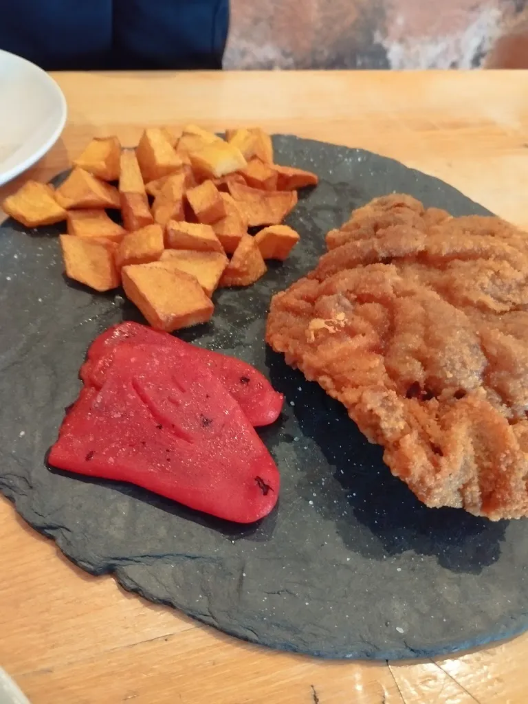 A.J. Sorolla_The Haystack Troncho_Villanúa_review