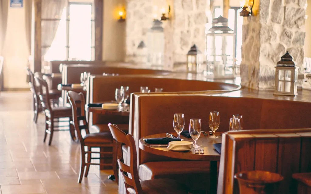 Estia Taverna restaurant in Villanova