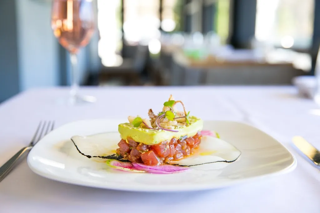 Savona Restaurant_Villanova_slider_image_3