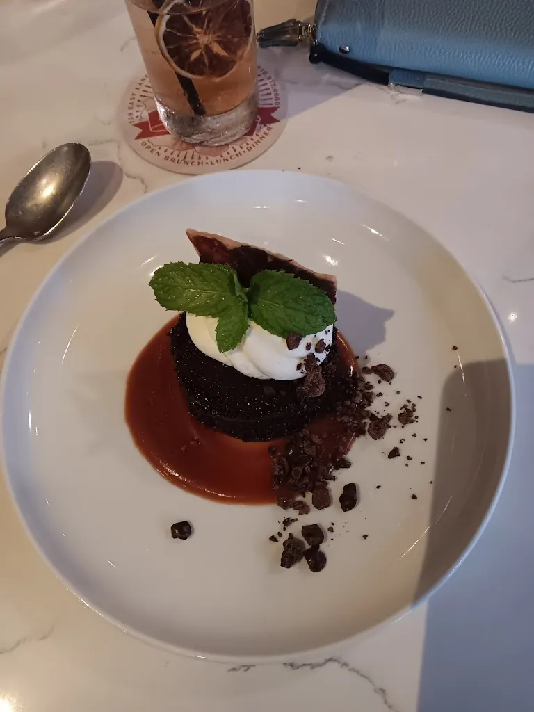 Kelsey Notwick_Rosalie Wayne_Villanova_review