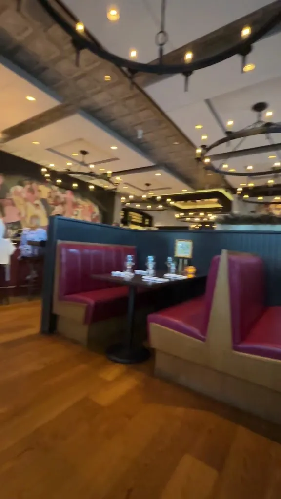 Rosalie Wayne_Villanova_slider_image_2