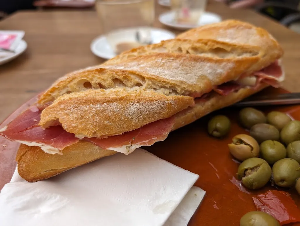 Andy Crowther_Bar Sa Plaça_Alaró_review