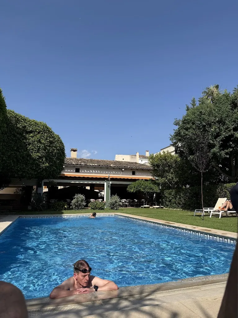 Andy Beale_Can Xim_Alaró_review