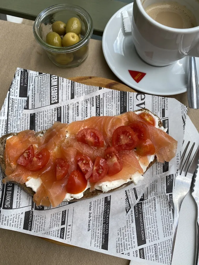 Monique_Can Petit_Alaró_review