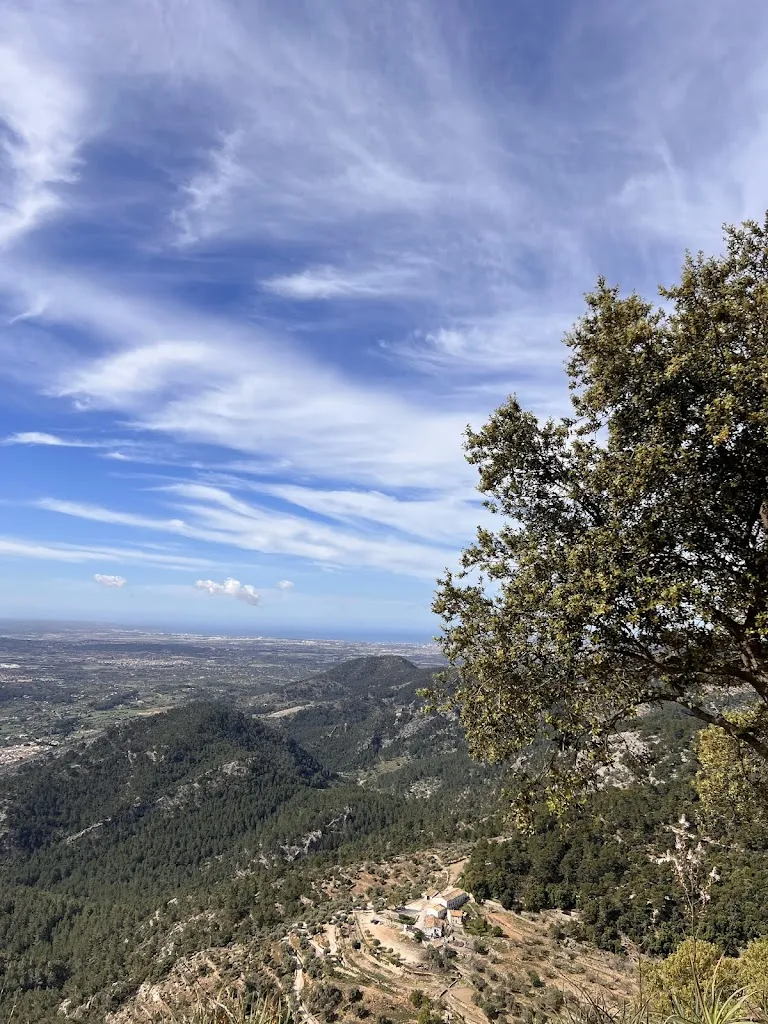 Giulia Baraldi_Castell d'Alaró_Alaró_review