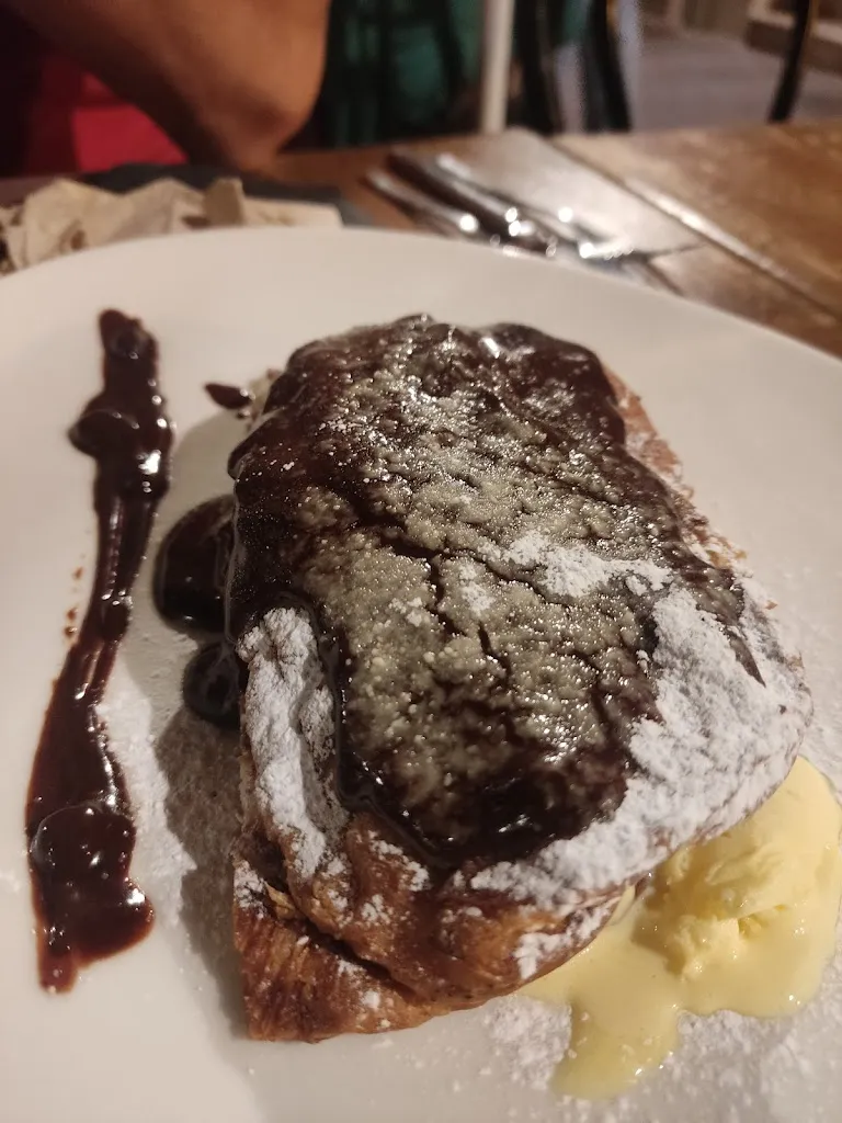 Francesca Santoro_Es Festuc_Alaior_review