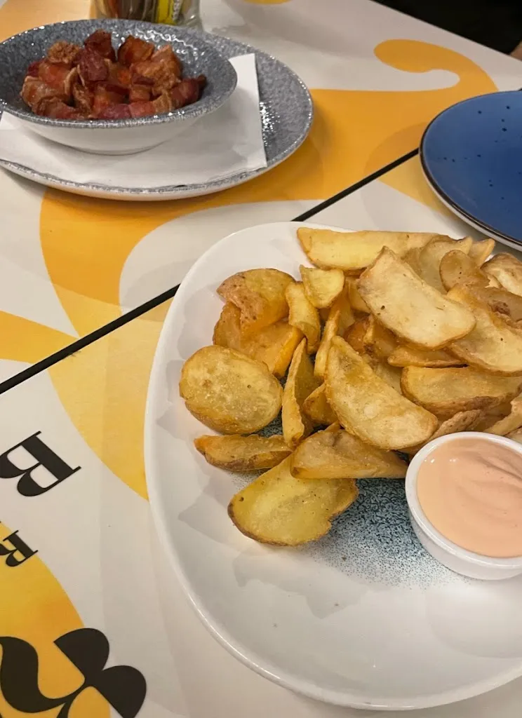 Pilar Romero_Degusta_Alaior_recensione