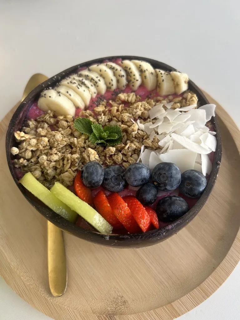 Ella Gibbs_Luma brunch_Benijofar_review