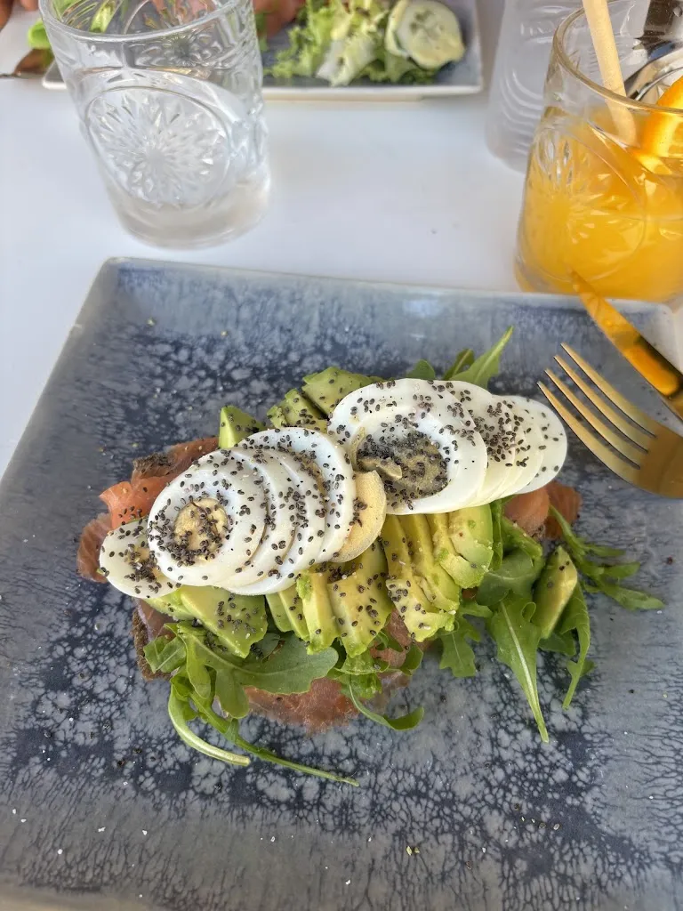 Tiphany Rug_Luma brunch_Benijofar_review