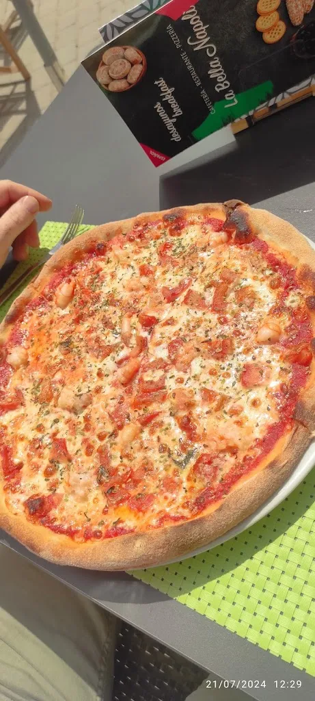 Ché Benz_La Bella Napoli Alaior_Alaior_review