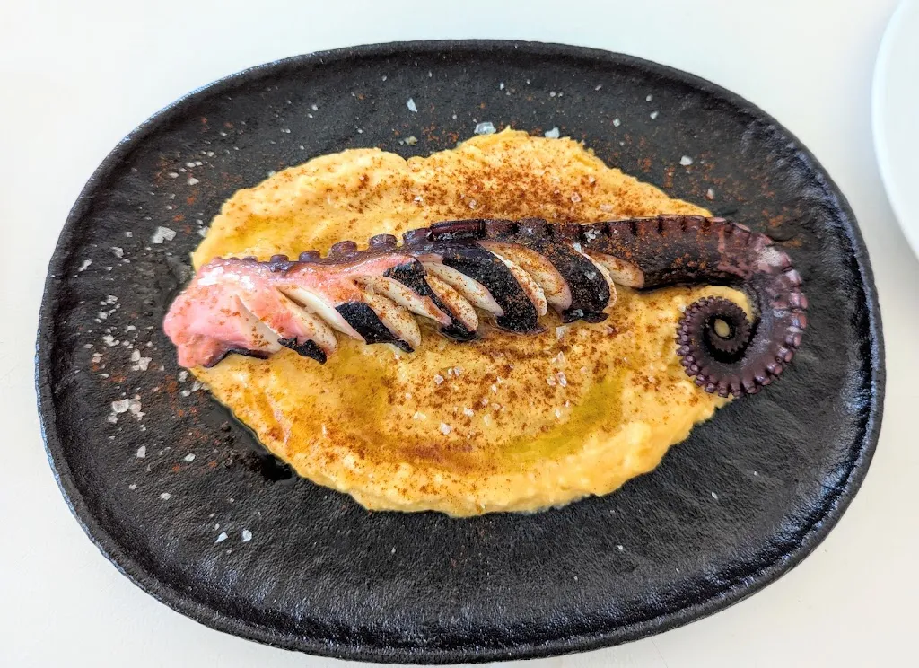 Miluše Hradilová_Es Corb Marí_Alaior_review