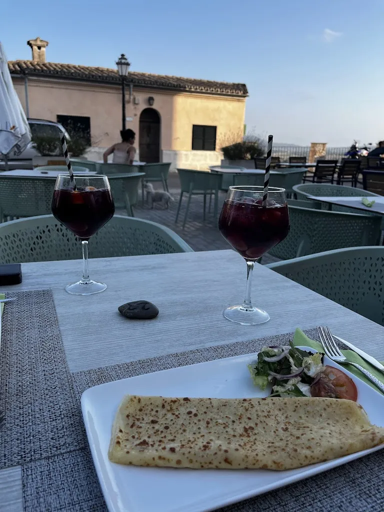 Nina Lorenz_Cafeteria S'Auberg_Ariany_review