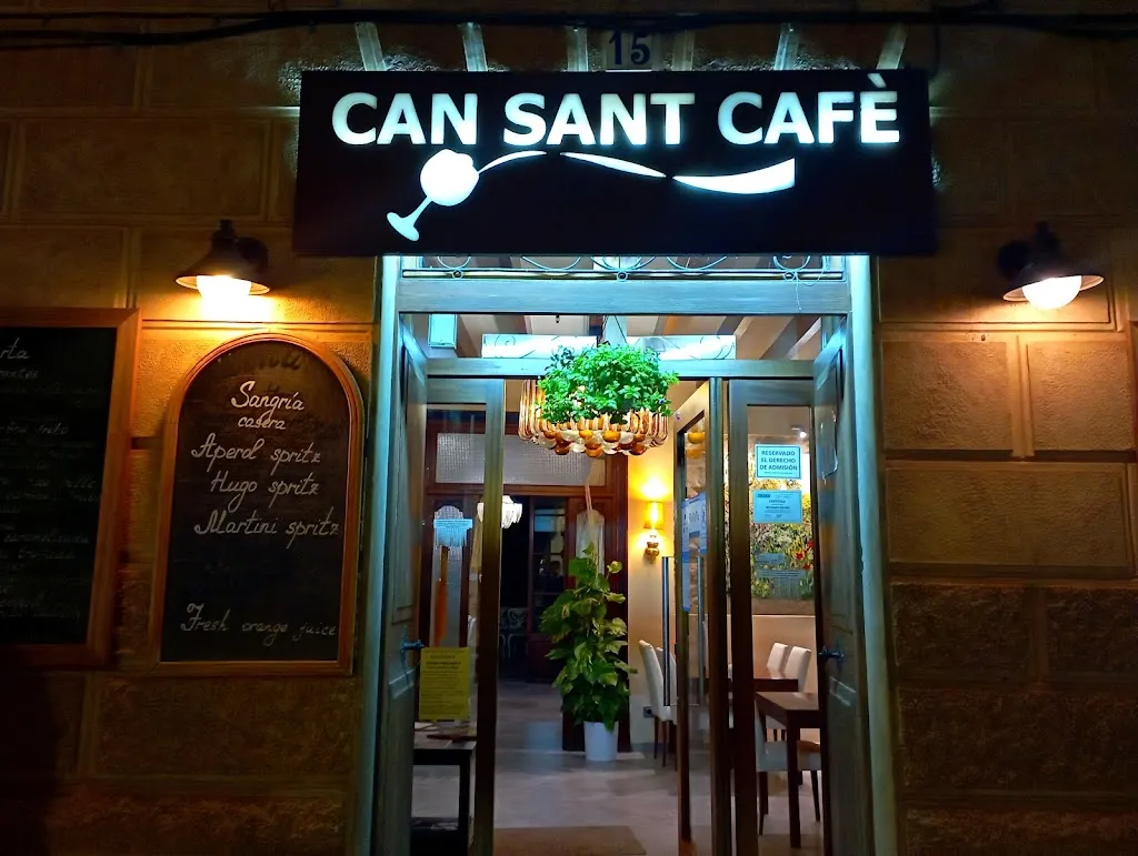 Can Sant Cafe restaurant in Algaida