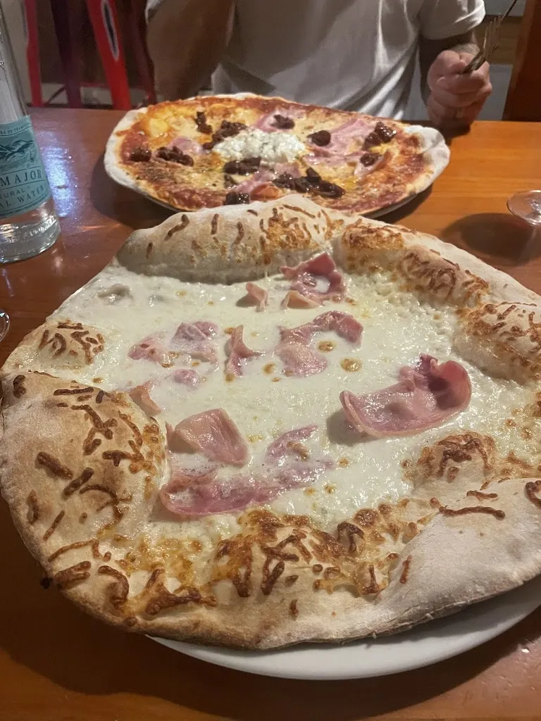 Noelia _Pizzería Il Pellegrino_Algaida_review