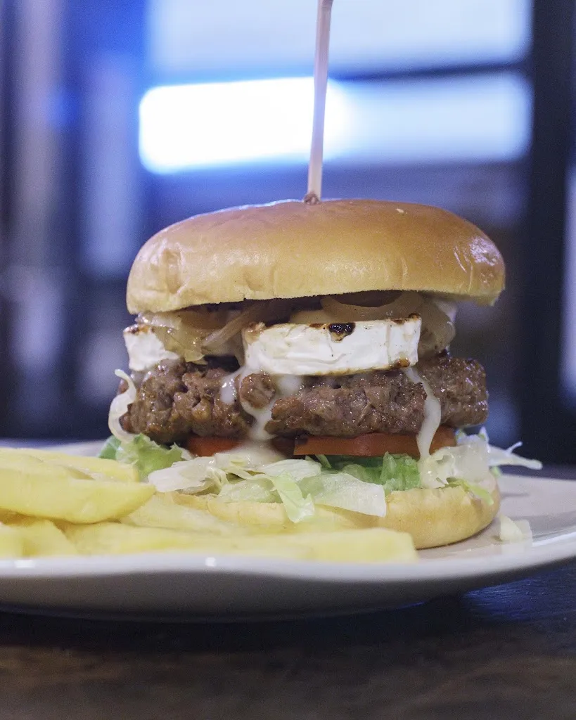 Bar Ca's Rector_Búger_slider_image_3