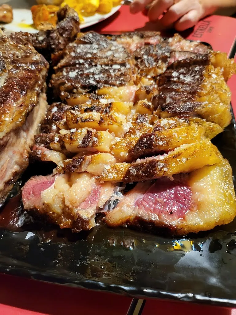 Karlheinz Knapp_Poliesportiu de Búger_Búger_review