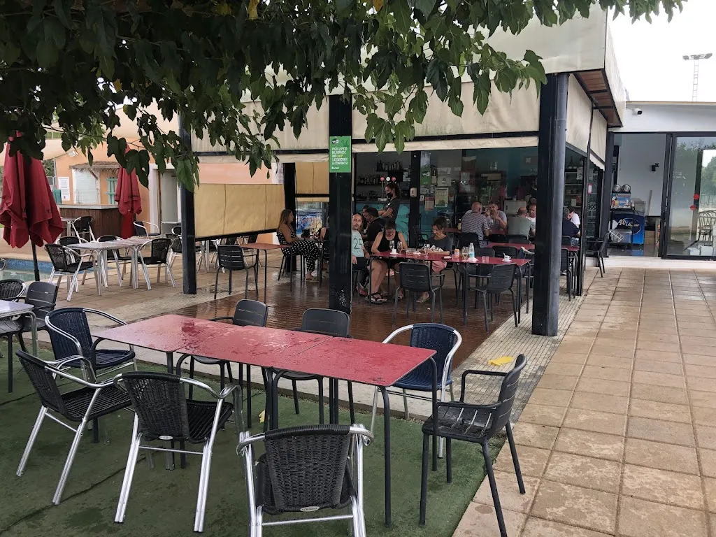 Poliesportiu de Búger restaurant in Búger