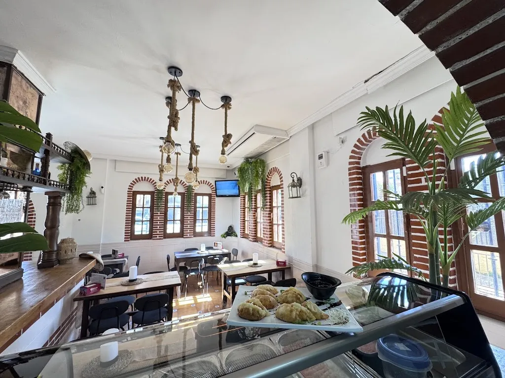 EL NIDO FUSION FOOD_Zaidín_slider_image_1