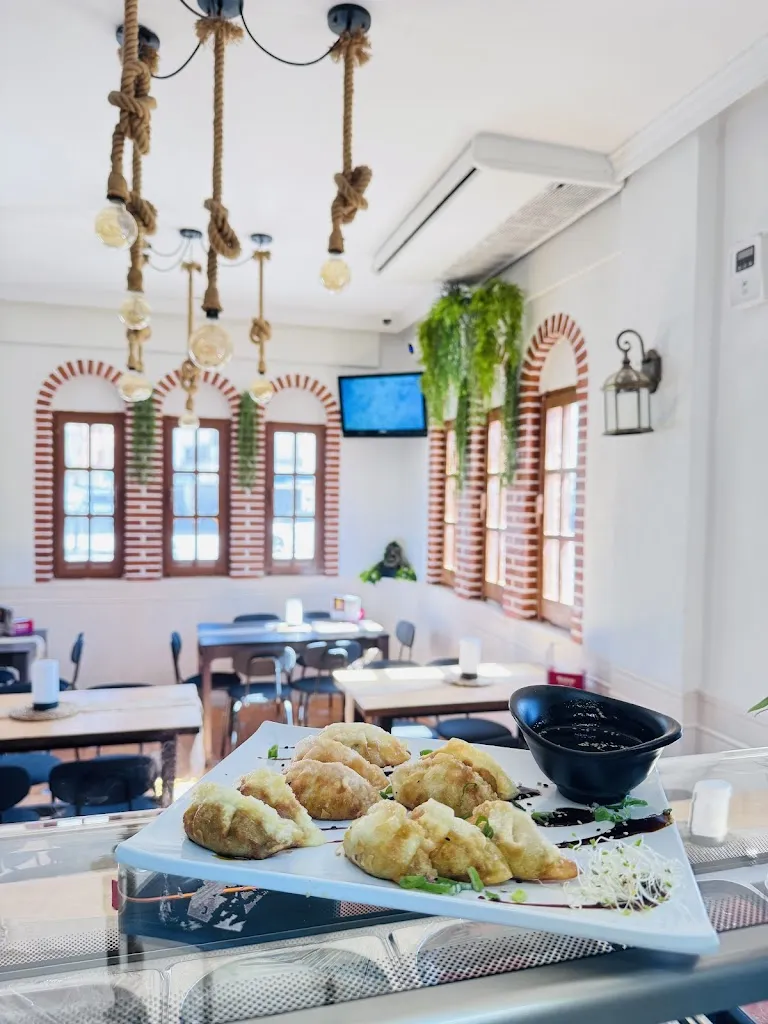 EL NIDO FUSION FOOD_Zaidín_slider_image_2