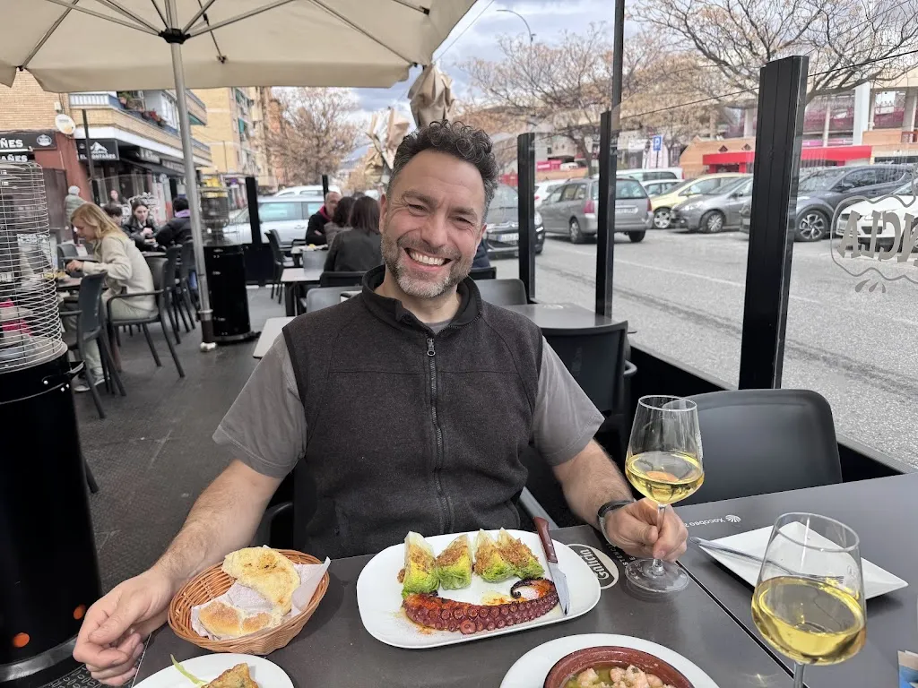 David Thompson_Restaurante Pescaito El Ancla_Zaidín_review