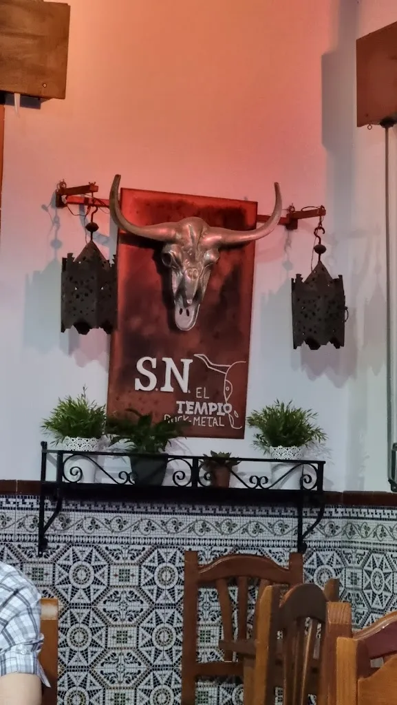 juan antonio contreras_Cafe Bar Meson Sierra Nevada_Zaidín_review