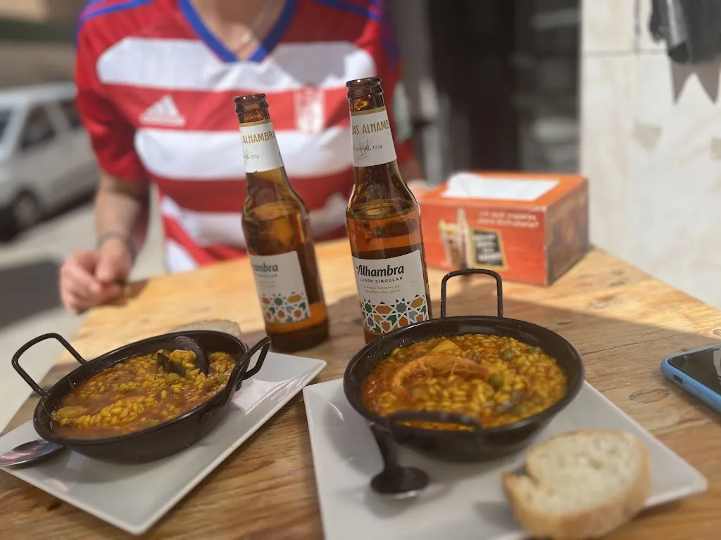 Cafe Bar Meson Sierra Nevada restaurant in Zaidín