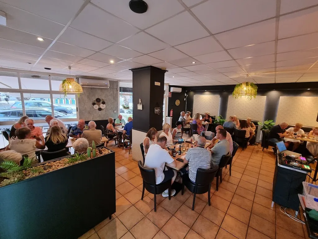 Nolo's_Benijofar_slider_image_3