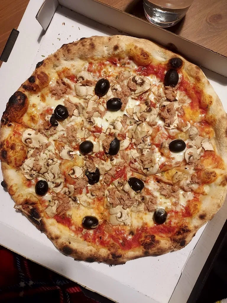 Miriam_Pedro Pepperoni_Zaidín_review