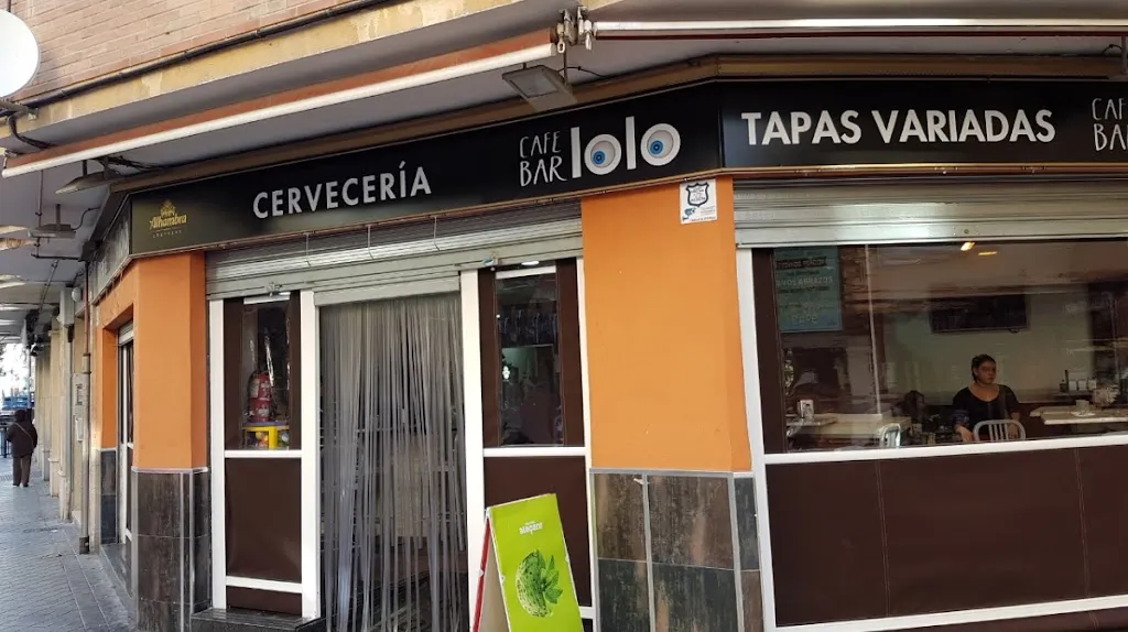 Cafe Bar Lolo restaurant in Zaidín