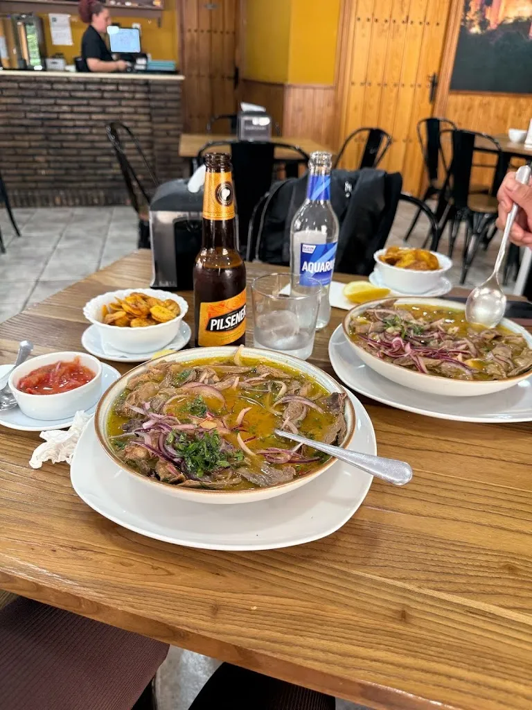 Loida Gallardo_Raíces de mi Tierra_Zaidín_review