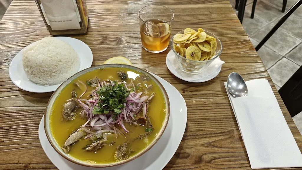 catalina cáceres_Raíces de mi Tierra_Zaidín_review