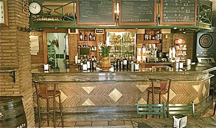Bar Mesón Molinero restaurant in Zaidín