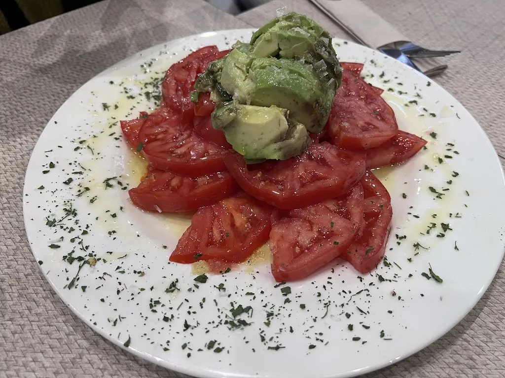 Enrique_Taberna la mula coja_Zaidín_review