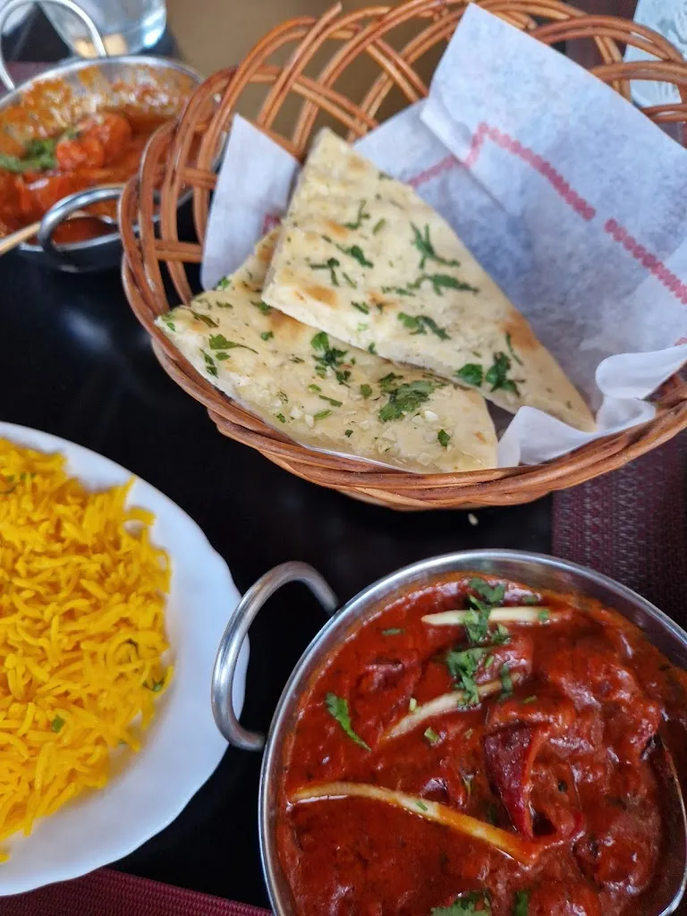 Nadia D._GOLDEN TASTE RESTAURANTE_Benijofar_review