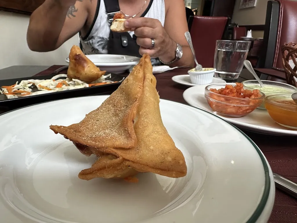 B H_GOLDEN TASTE RESTAURANTE_Benijofar_review