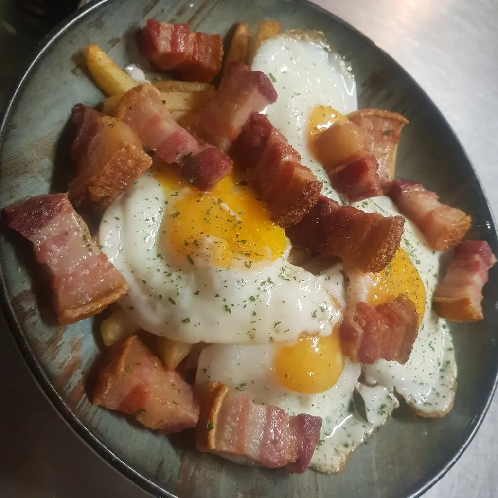 TABERNA BARRIL SIN FONDO_Zaidín_slider_image_2