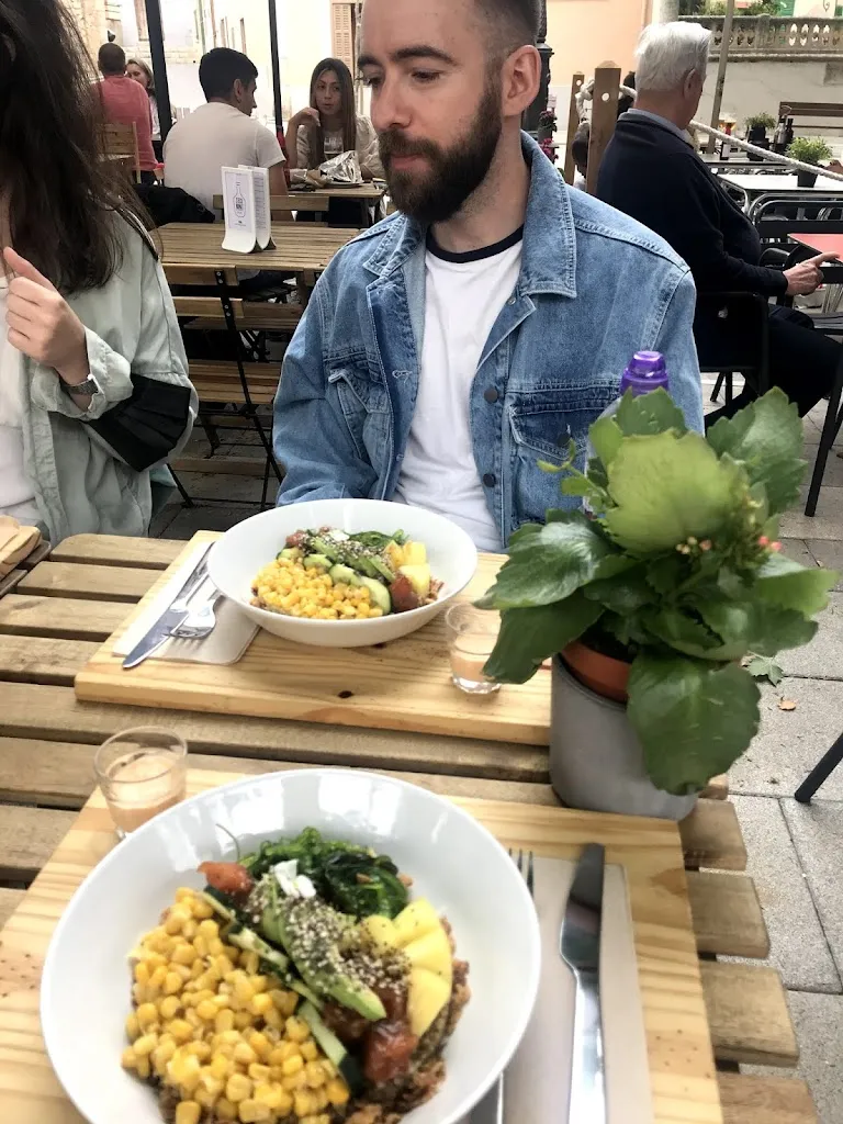 Rebecca Garner_S'ECONOMAT dels Basquetes// Coffees, pintxos, plato del dia, burguers, & mas_Bunyola_review