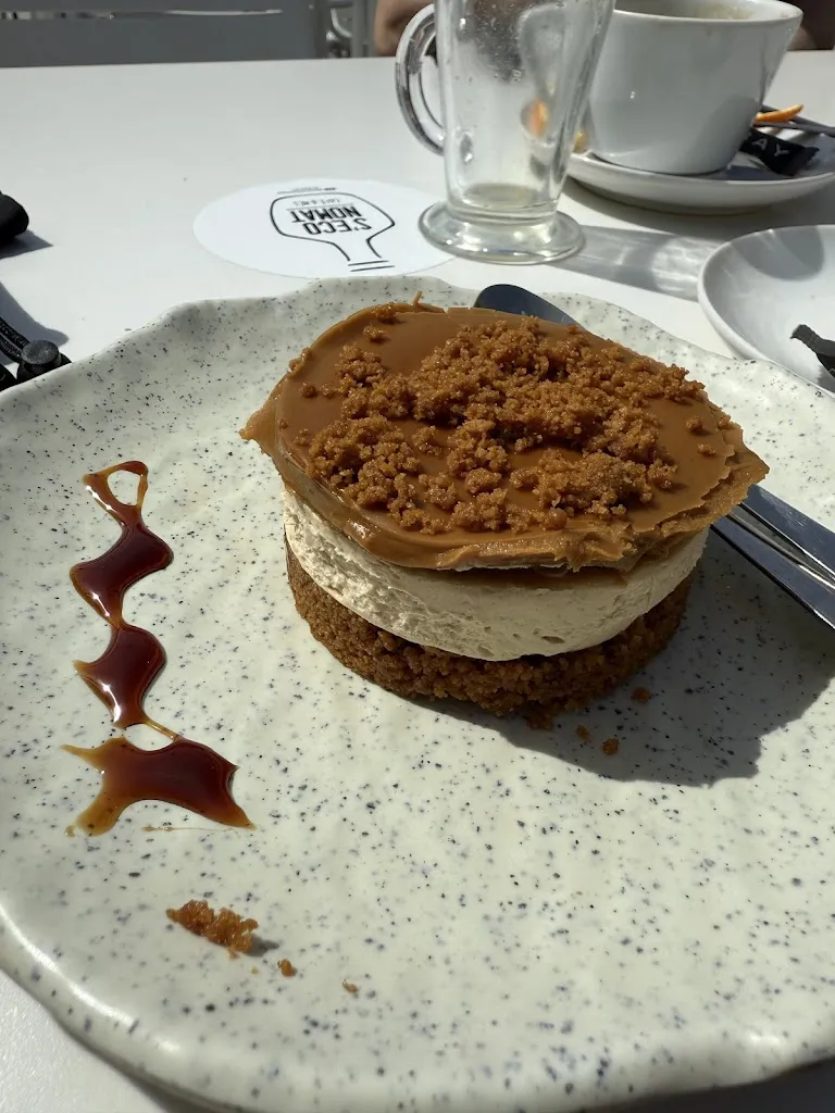 kami otrubova_S'ECONOMAT dels Basquetes// Coffees, pintxos, plato del dia, burguers, & mas_Bunyola_review