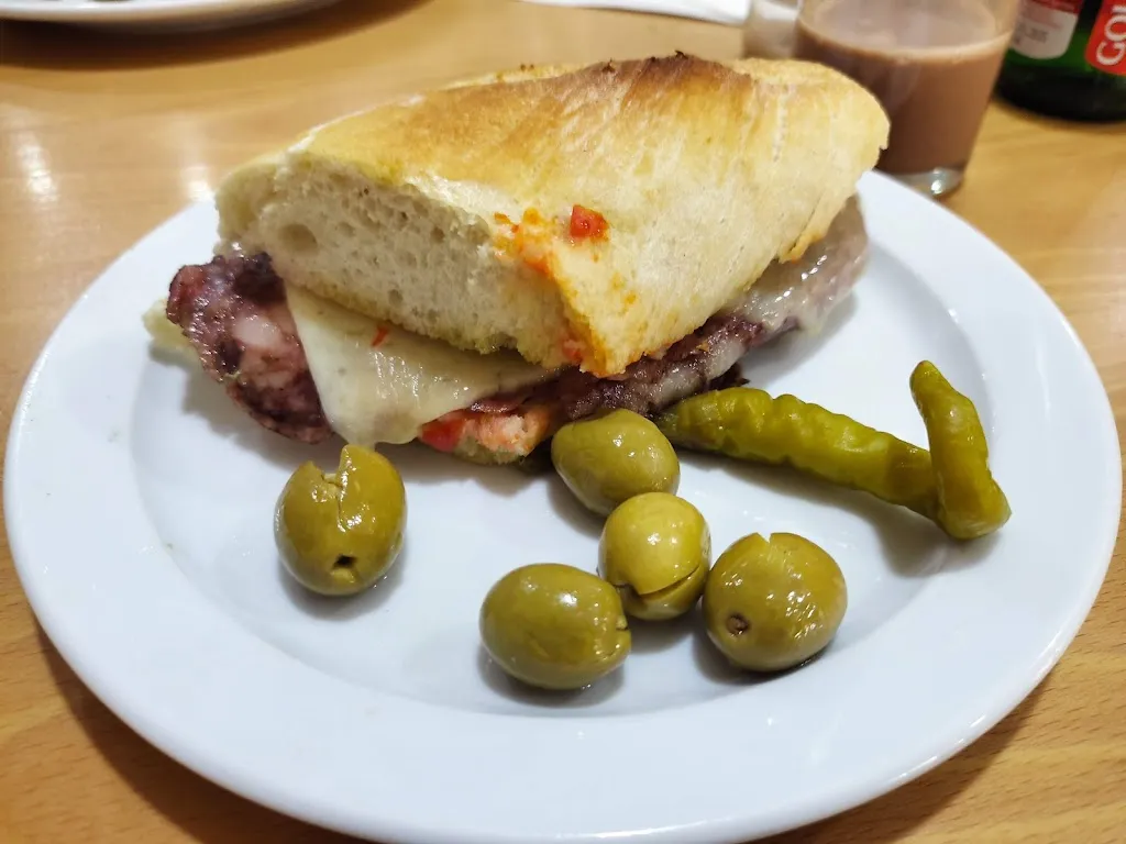 Menu_Bar Paris_Bunyola_image_2