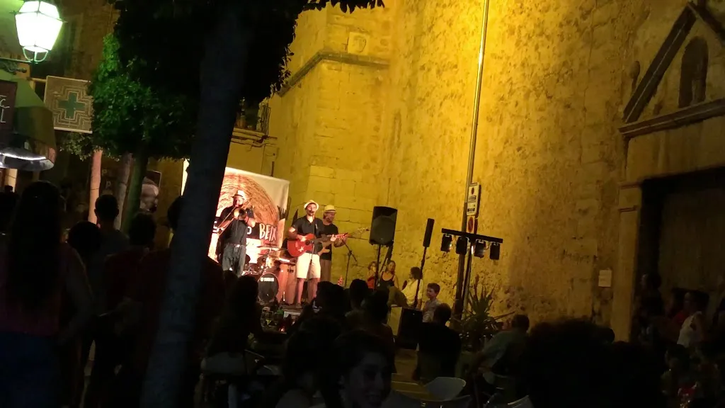 Bar Paris_Bunyola_slider_image_2