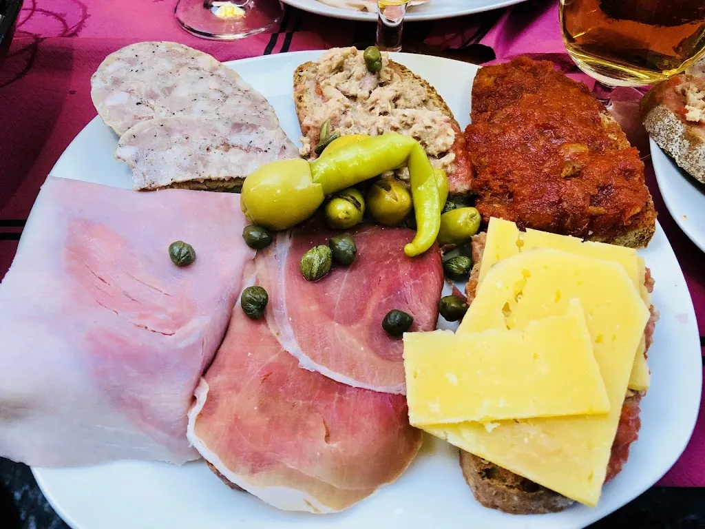 Bar Paris_Bunyola_slider_image_3