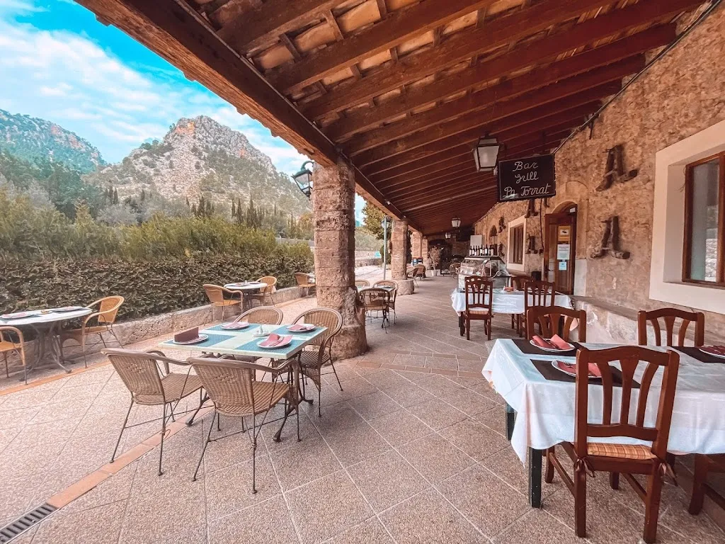 Can penaso -Restaurante La Meson Piscina restaurant in Bunyola