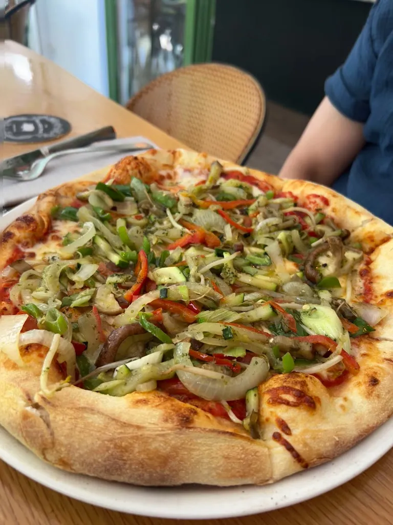 Shankey Sinha_THE BLACK PIG_Alcúdia_review