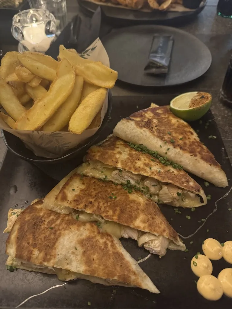 Riley Goble_Restaurant Negre_Alcúdia_review